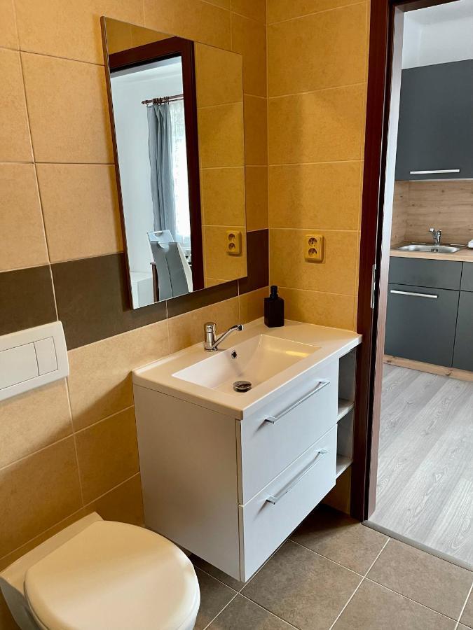 Apartmány Marjánka Jenisovice  Esterno foto